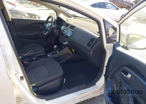 2016 Kia Rio Lx z USA, uszkodzony, nr VIN KNADM4A3XG6623328